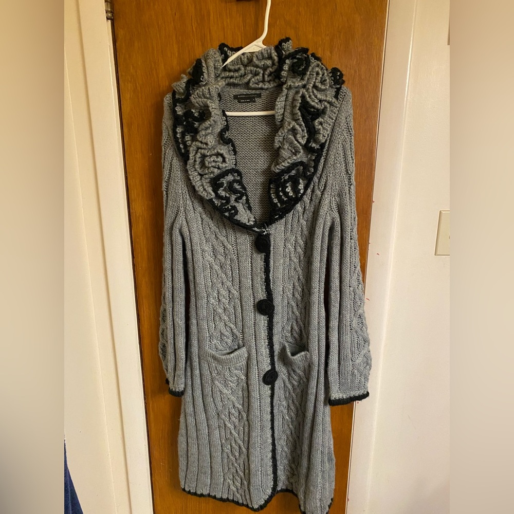 Stunning BCBG Max Azria women’s long sweater in black & gray with unique detail